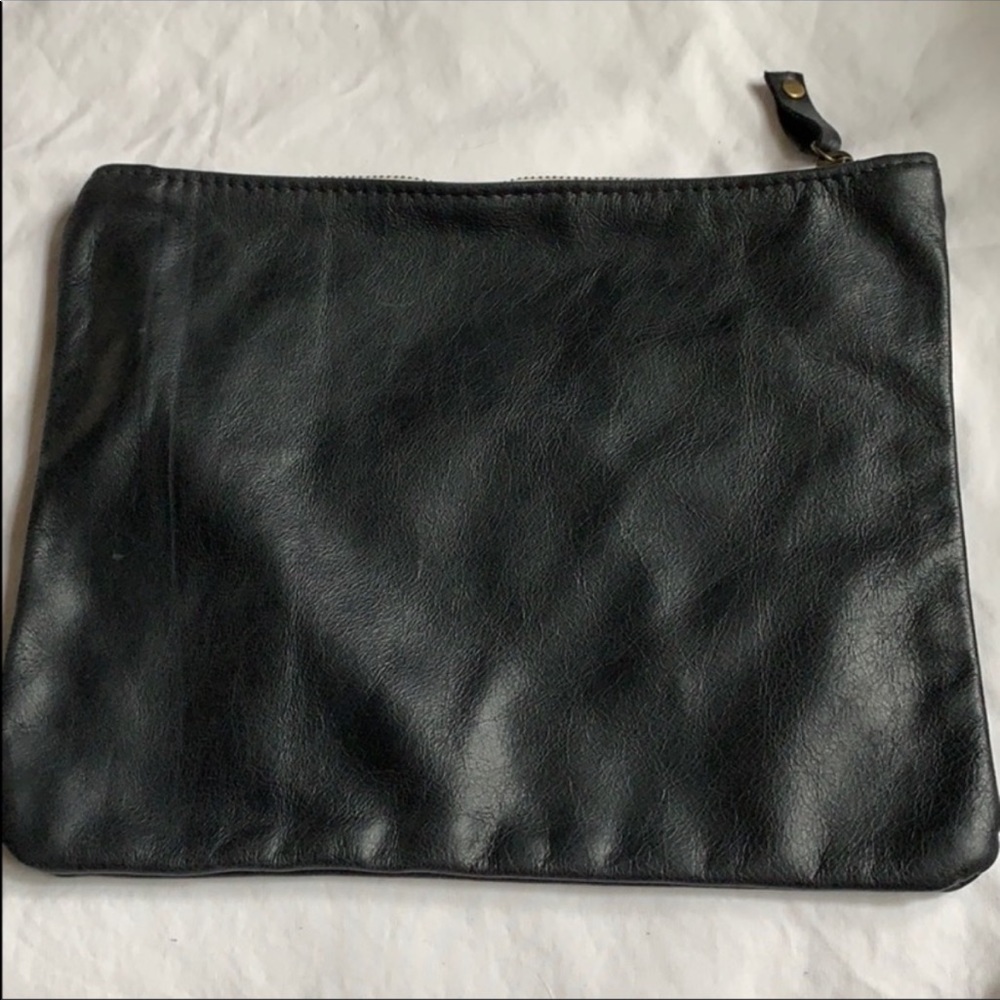 Ceri Hoover Black Leather Pouch